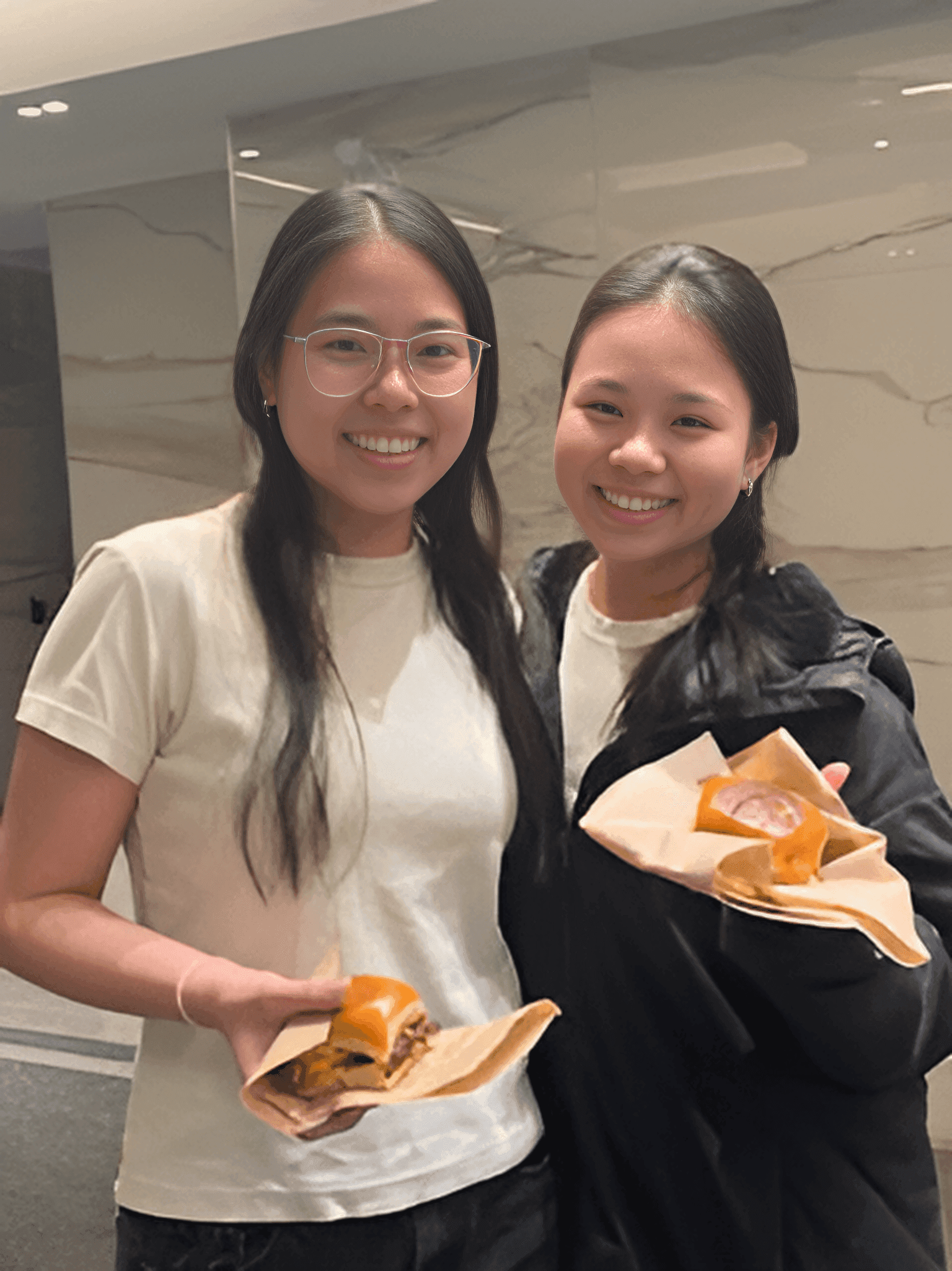 Residents at 417 Nelson end-of-exams smash burger event