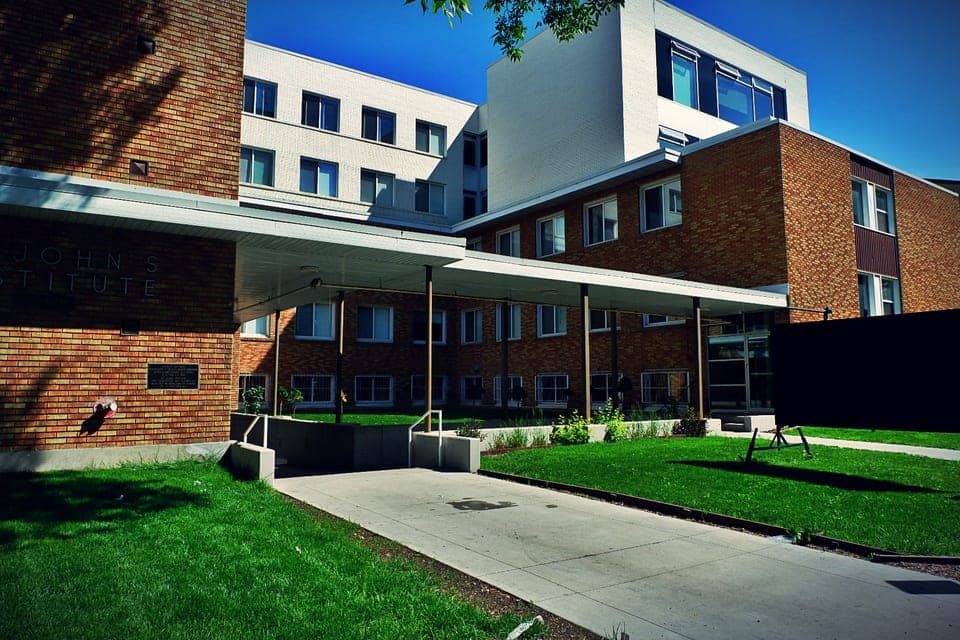 1 Ten on Whyte Edmonton: Location Guide for Students