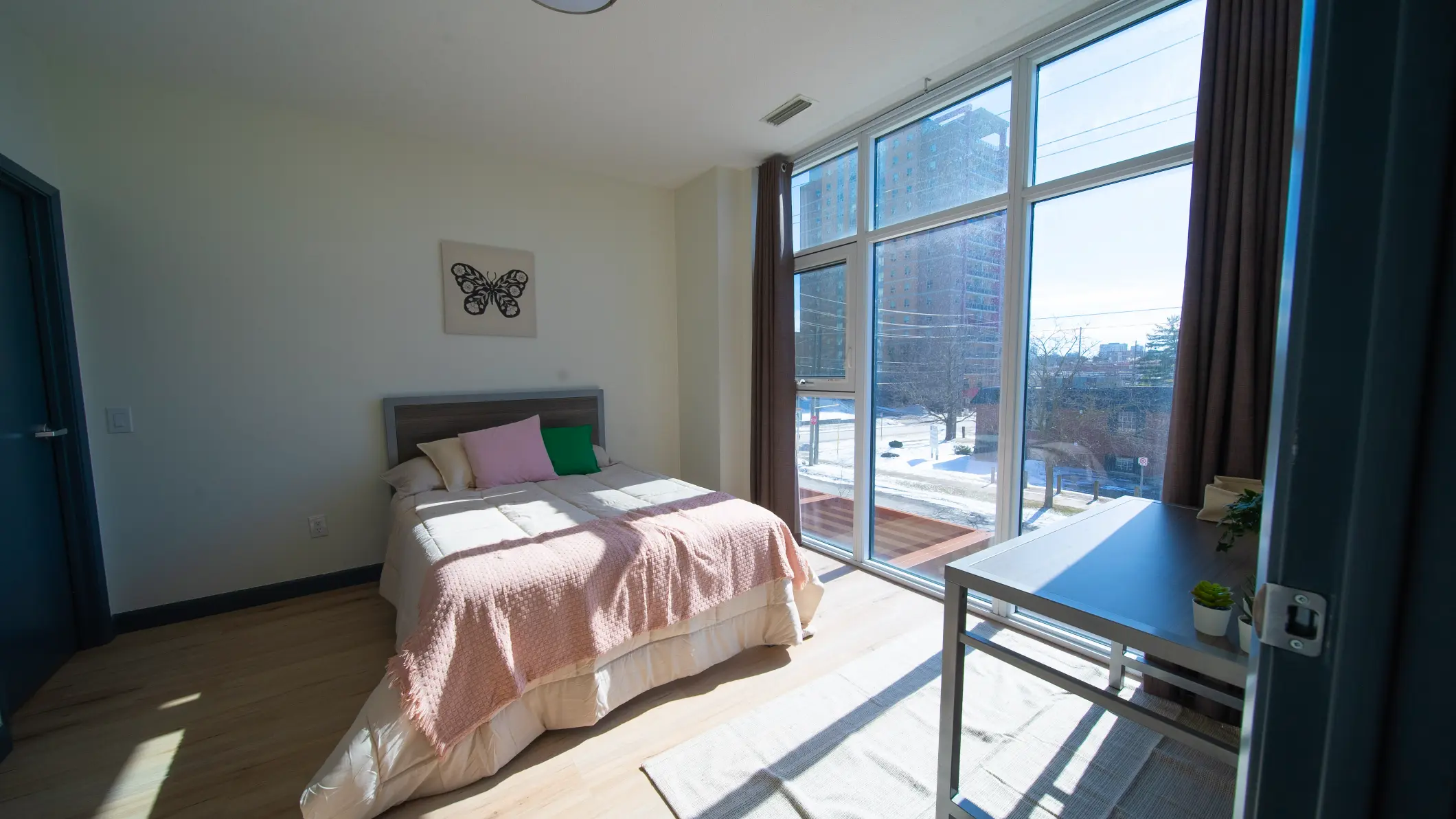 308 King: Academic-Year Leasing Strategy for Students