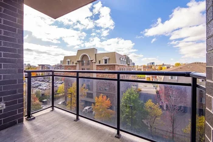 Tower 2 balcony with fall views
