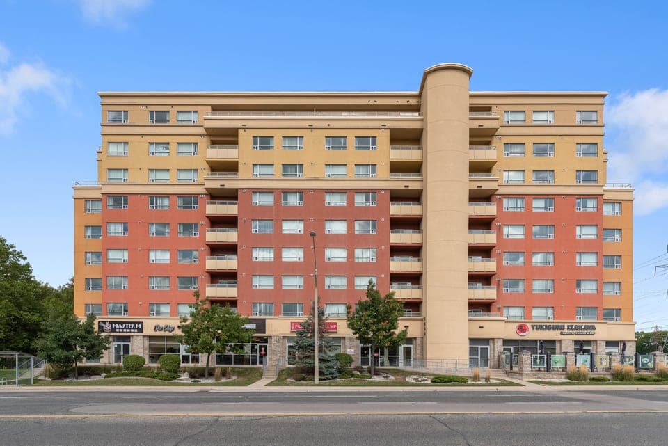 West Village Suites Hamilton: Location Guide for Students