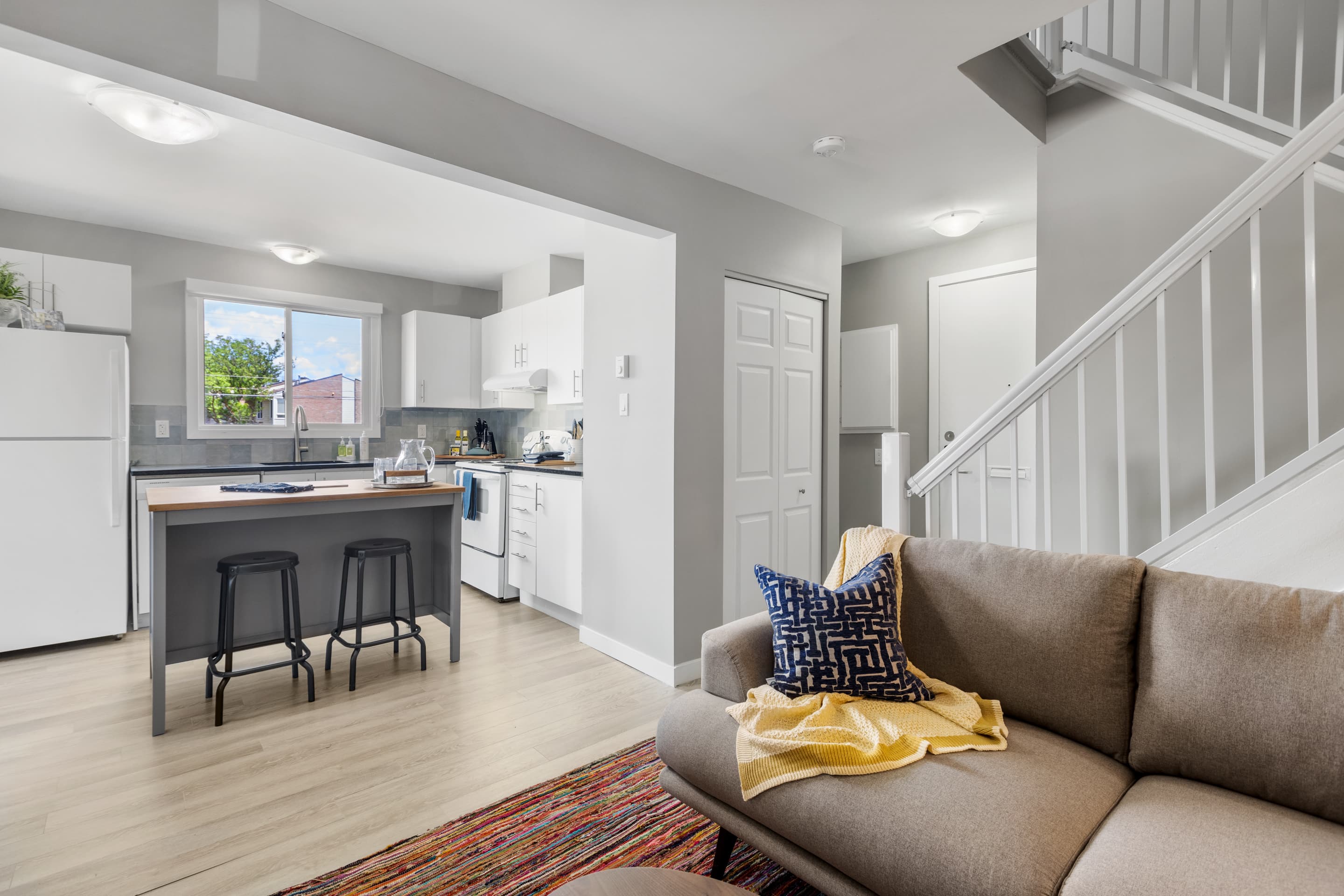 Woodroffe Place student housing near Algonquin College